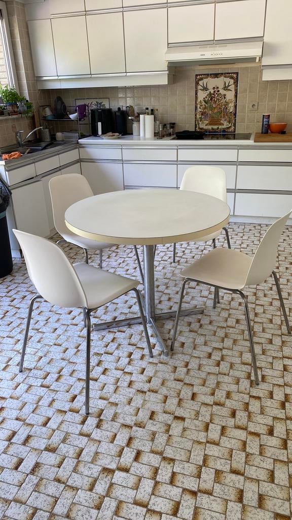 Vintage ronde tafel met 4 witte stoelen (ikea), Ophalen, Overige materialen, Gebruikt, 50 tot 100 cm