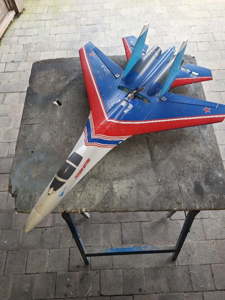 rc vliegtuig sukhoi, Hobby en Vrije tijd, Modelbouw | Radiografisch | Vliegtuigen, Ophalen, Zo goed als nieuw, Elektro, RTF (Ready to Fly)