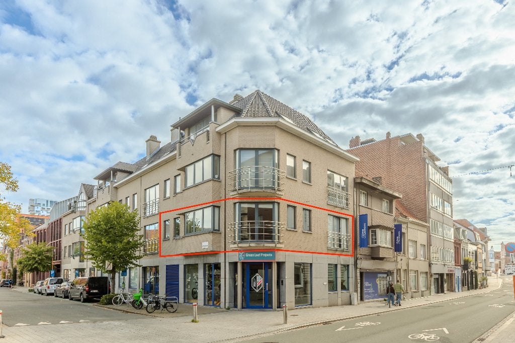 2-slaapkamer appartement, Sint-Amandsplein Kortrijk, Immo, 100 m², Tot 200 m², 2 kamers, Provincie West-Vlaanderen