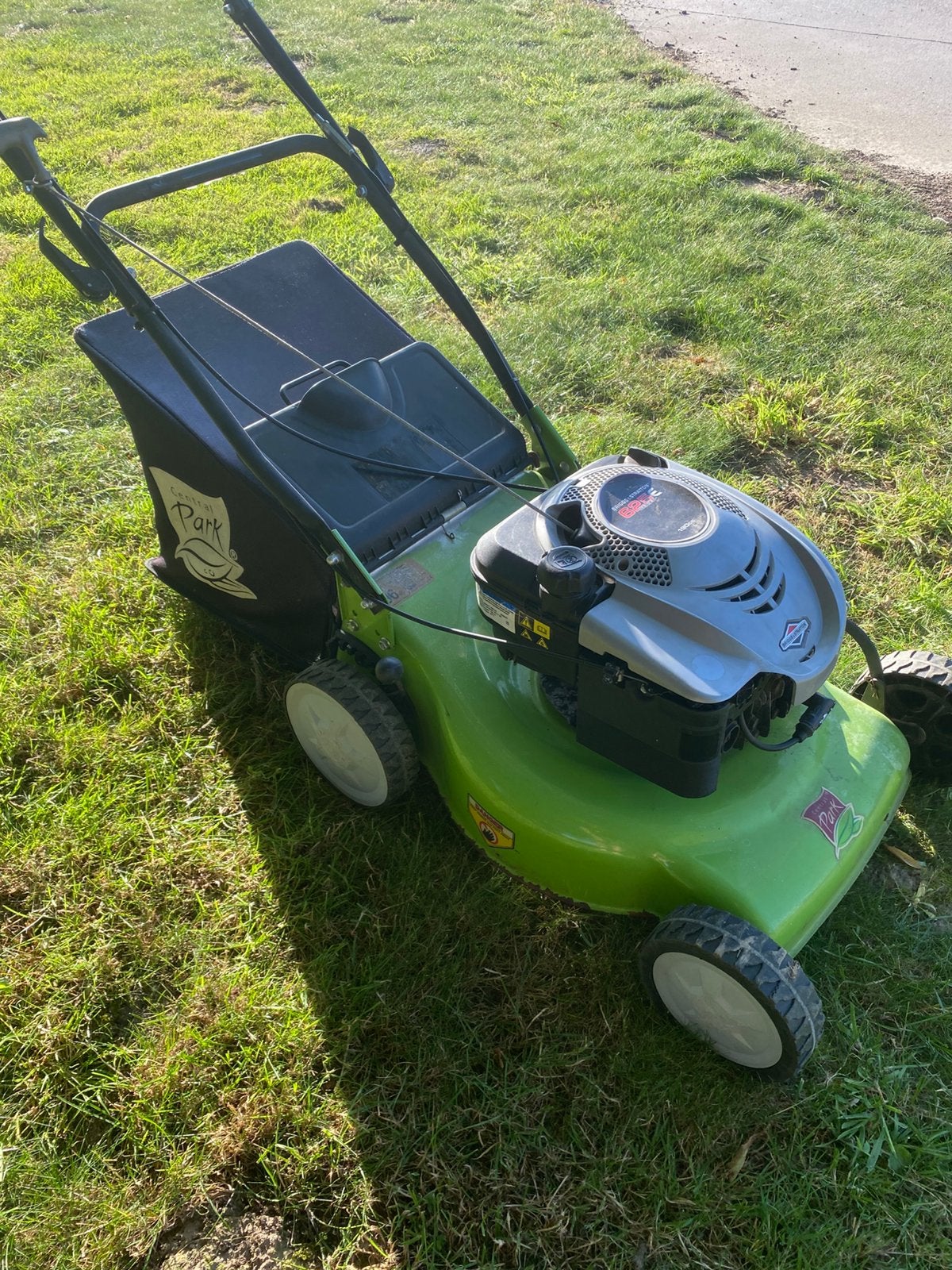 Grasmaaier Benzine Zelftrekker, Tuin en Terras, Ophalen, Zo goed als nieuw