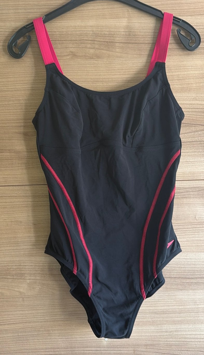 Zwart speedo sculpture badpak maat 42, Kleding | Dames, Badmode en Zwemkleding, Ophalen of Verzenden, Zo goed als nieuw, Zwart