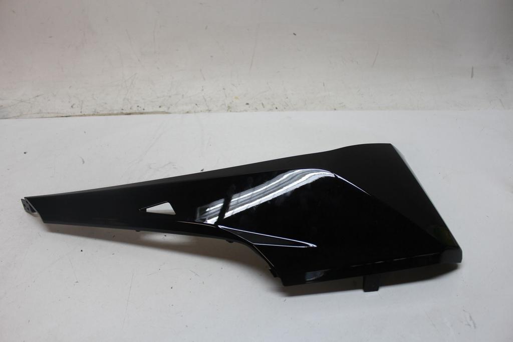 Honda Forza NSS 125 rechter vloer cover 64431-K40-F00 2014 2, Motoren, Gebruikt, -, -, Ophalen of Verzenden