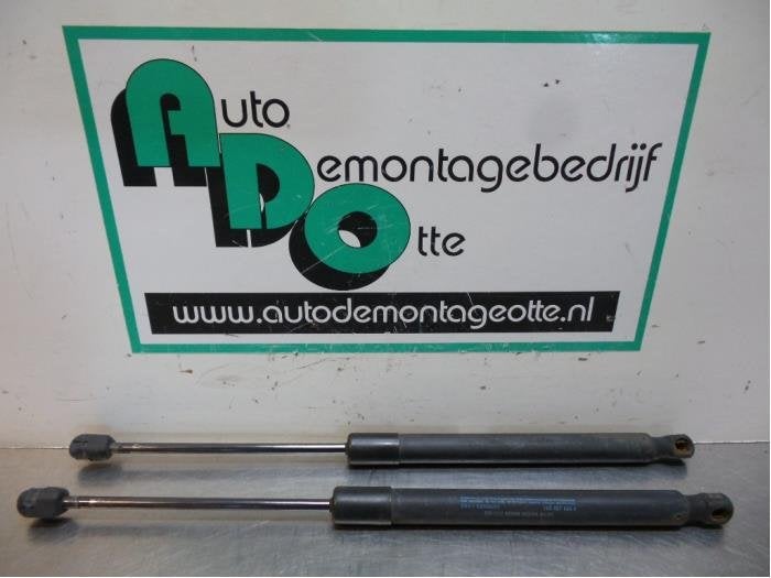Kit amortisseur gaz hayon d'un Volkswagen Golf (Golf 04-), Volkswagen, -, 3 mois de garantie, Utilisé