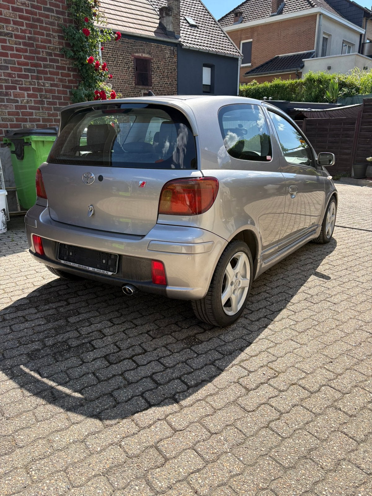 Toyota Yaris TS 1.5VVT-i, Autos, Cuir, Argent ou Gris, Achat, Particulier