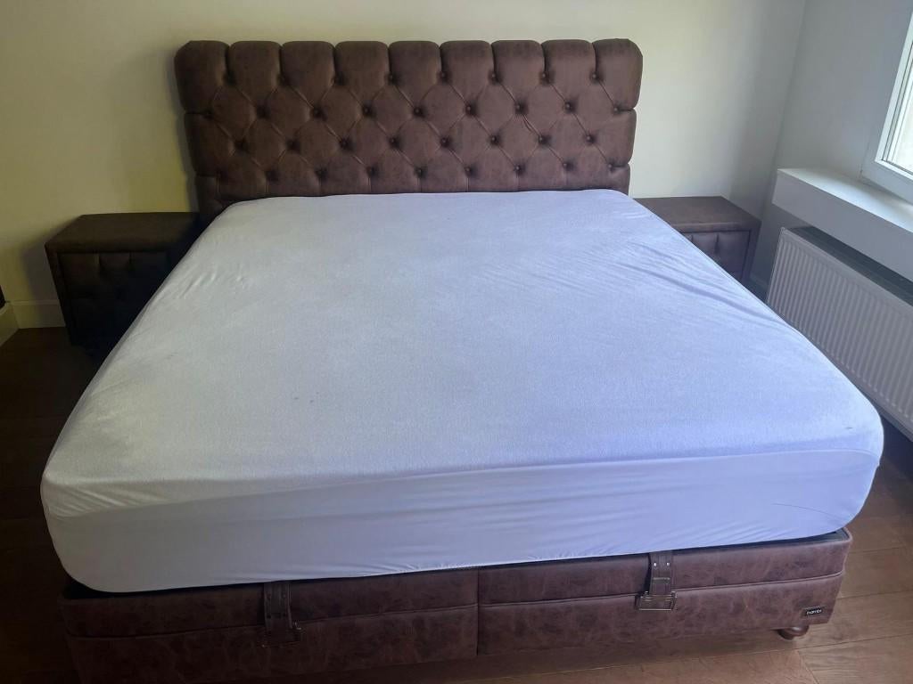 Comfortabel Tweepersoonsbed met matras, Huis en Inrichting, Slaapkamer | Bedden, 200 cm, Hout, Ophalen