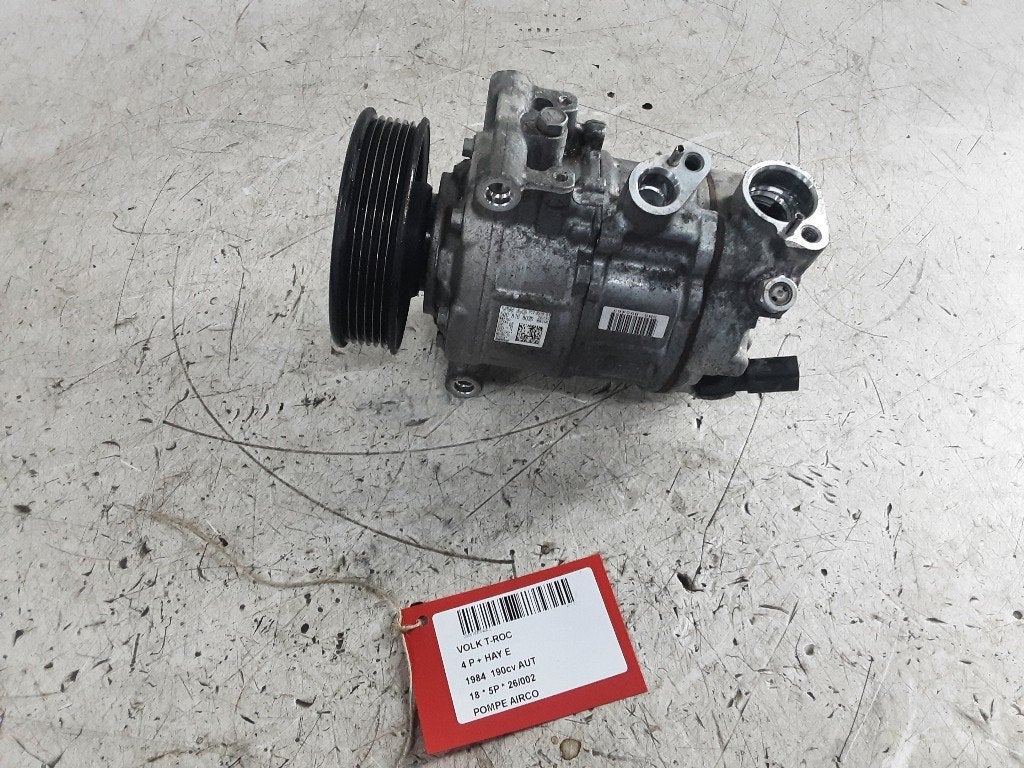 COMPRESSEUR CLIMATISATION Volkswagen T-Roc I (5Q0816803D), Volkswagen, Mevr. I. Hauben, Utilisé, Rue de l'Espoir 34 34
4030  GRIVEGNÉE, BE