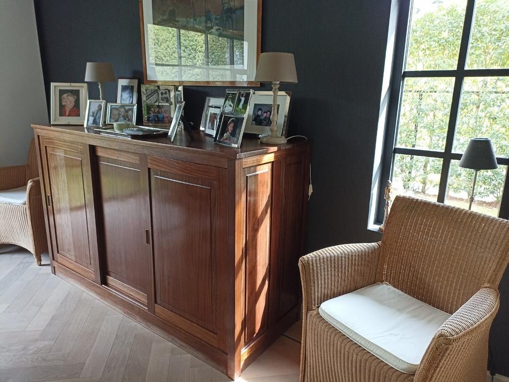 Vintage 3-deurs Volle houten dressoir in tropische houtsoort, Ophalen