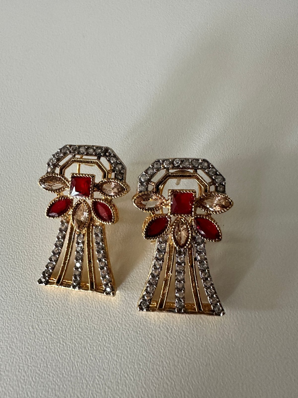 Boucles d'oreilles en métal doré, Enlèvement ou Envoi, Utilisé, Autres matériaux