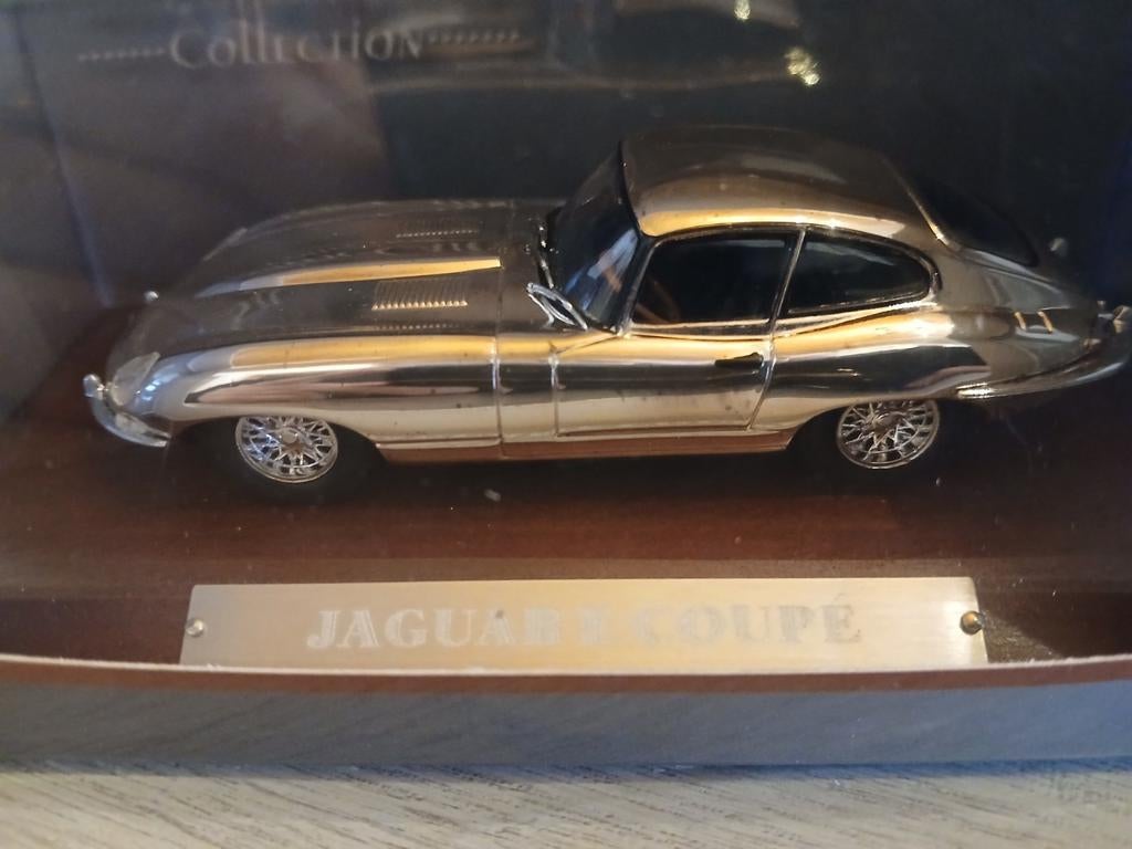 Jaguar E Coupé, Ophalen of Verzenden