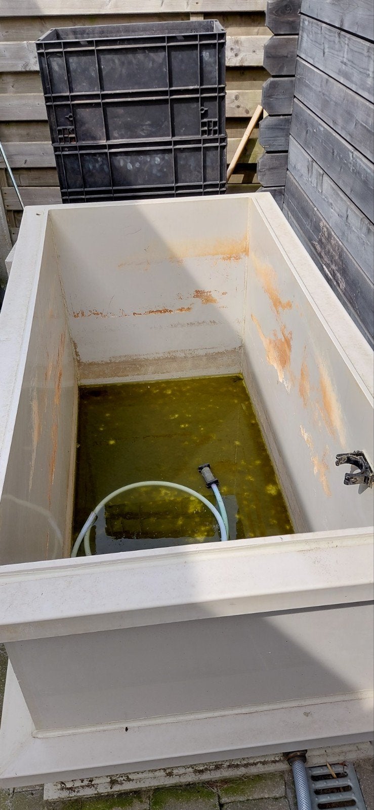 Quarantaine bak hdpe, Enlèvement