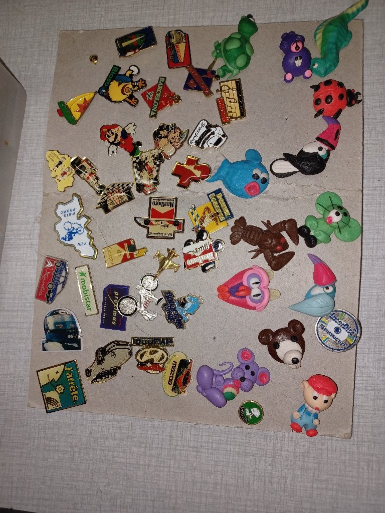 Pins, Verzamelen, Speldjes, Pins en Buttons, Ophalen, Zo goed als nieuw, Overige onderwerpen, Speldje of Pin