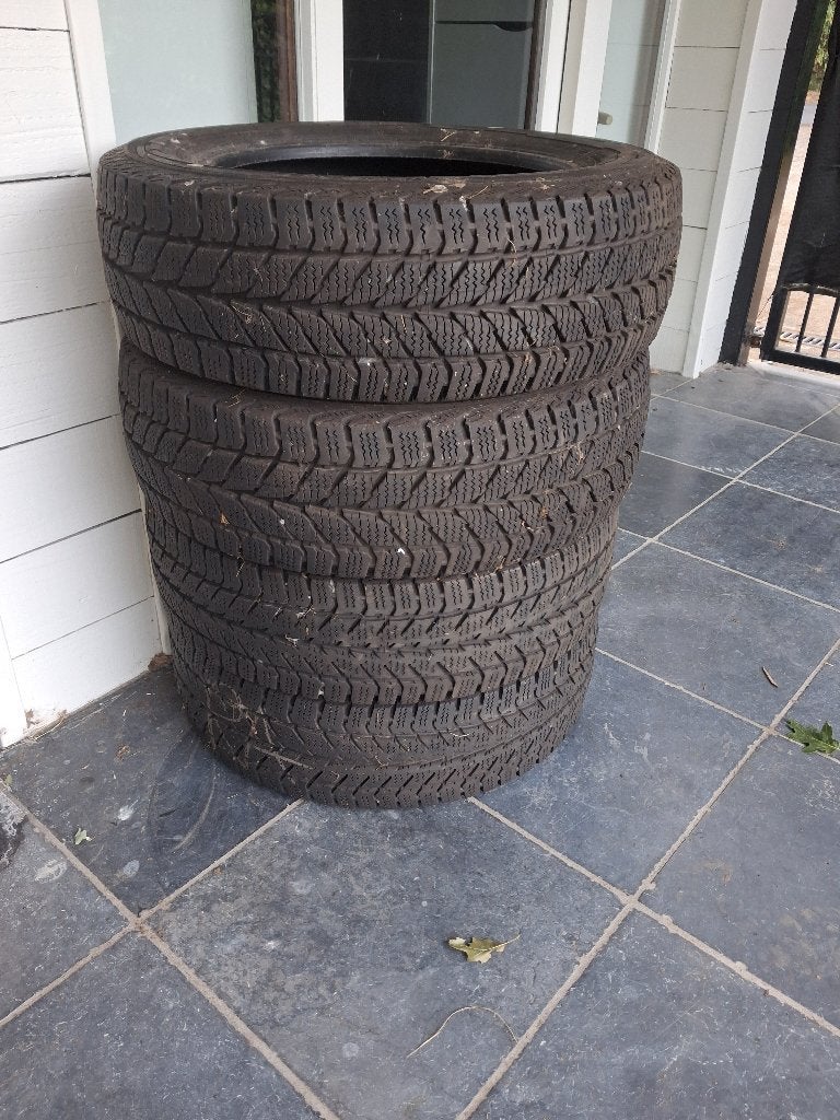 Winterbanden Uniroyal 195/65 R16 C, Auto-onderdelen, Banden en Velgen, Ophalen, Gebruikt, Winterbanden, Band(en)