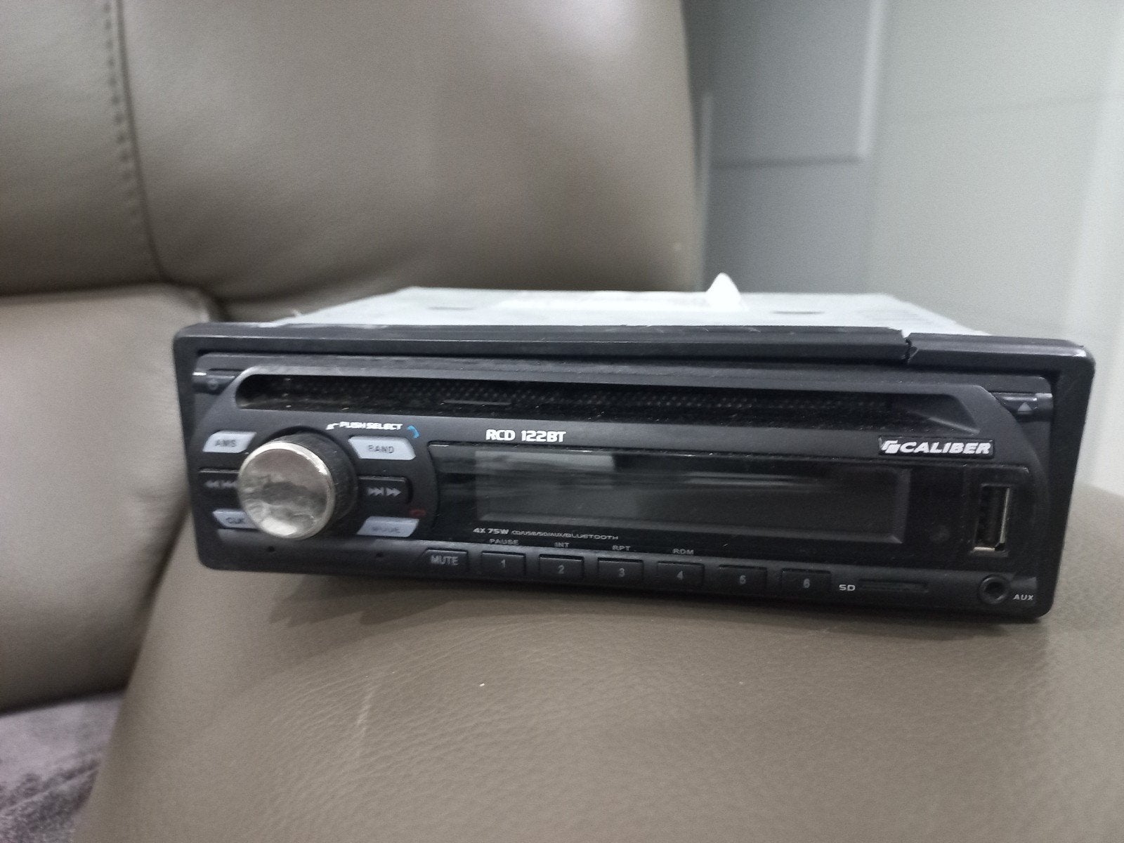 Caliber RCD 122BT autoradio, Enlèvement, Utilisé