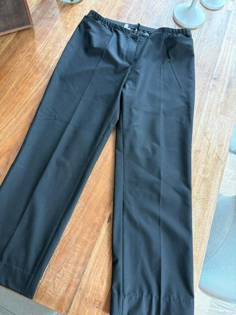 Pantalon Mayerline taille 44, Taille 42/44 (L), Mayerline, Enlèvement ou Envoi, Comme neuf