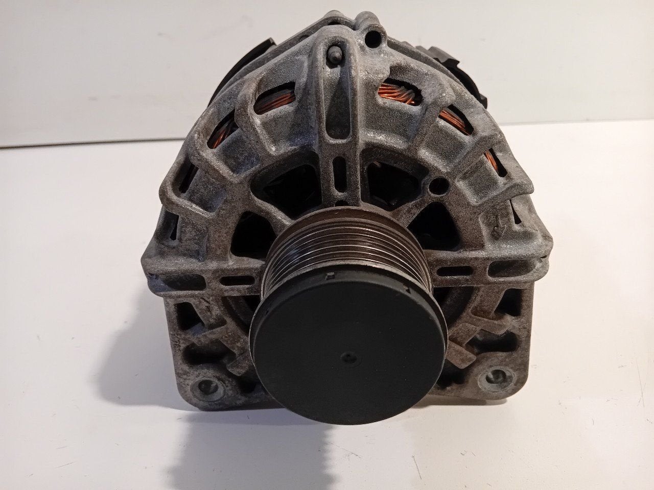 Dynamo Renault Mégane, Onderdelen@venauto.nl, Ettenseweg 76, 4706 PB Roosendaal, The Netherlands, Enlèvement ou Envoi, Utilisé