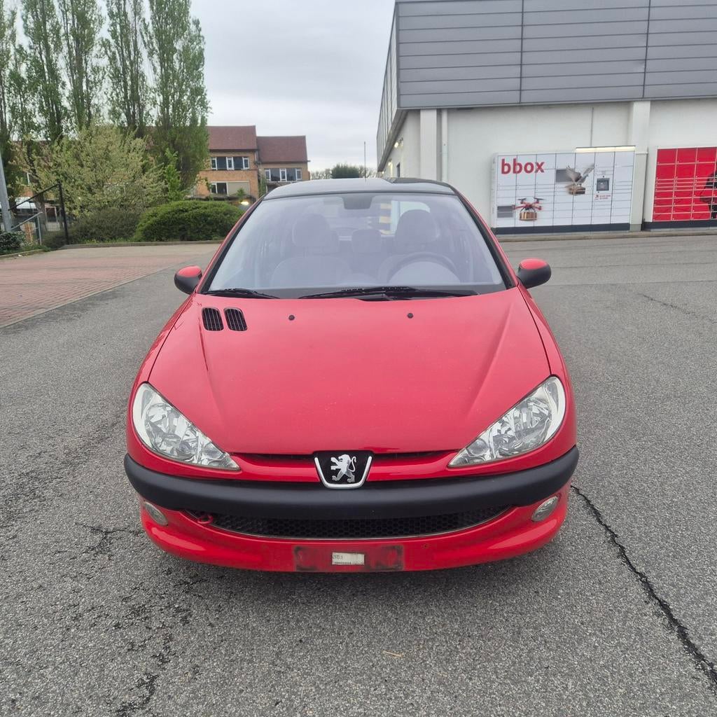 Peugeot 206 boîte automatique ️ 0467 73 45 17, Auto's, Automaat, Particulier, Te koop, Benzine