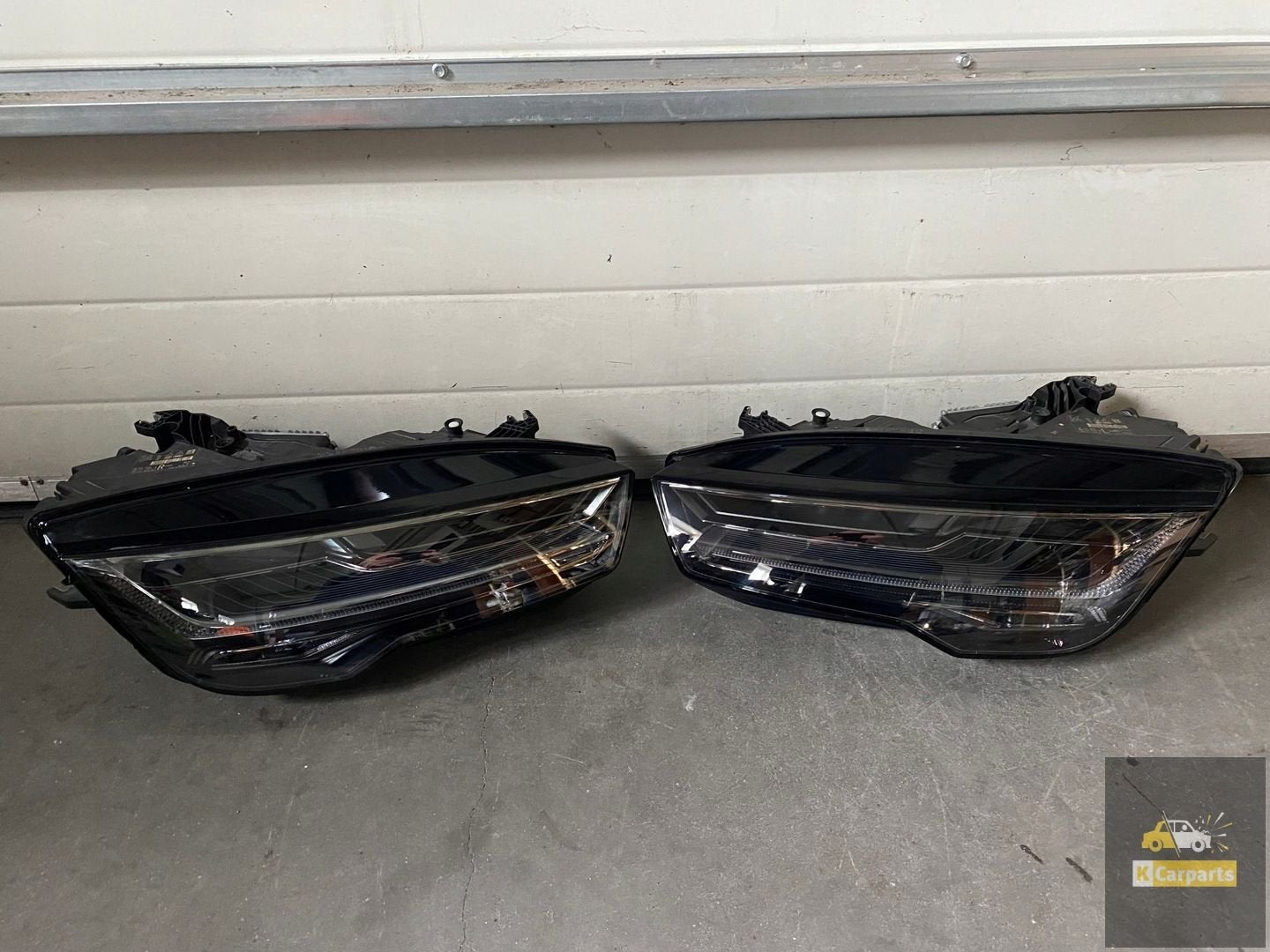 Audi A7 RS7 4G VOLLEDIGE LED MATRIX set LIFT-lampen 035B 036, Gebruikt, AUDI AG, Auto-Union-Strasse 1
85045  Ingolstadt, DE, Audi