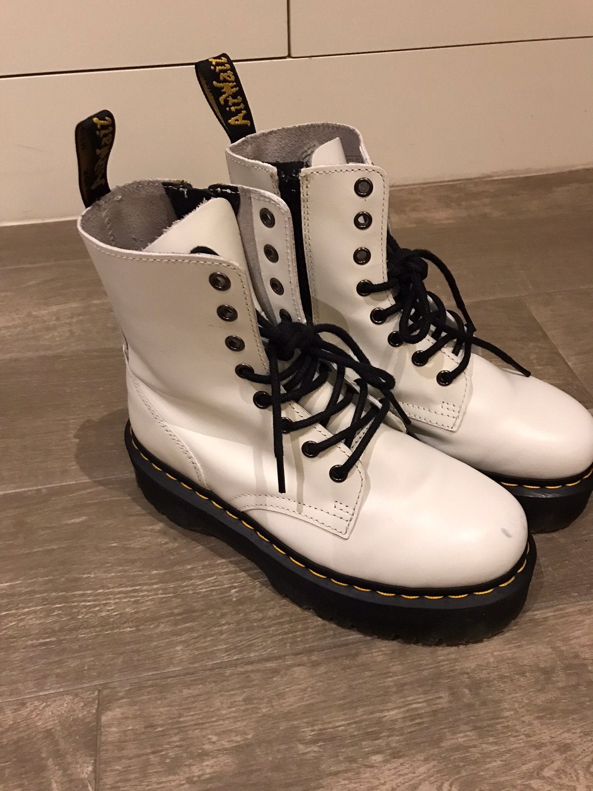 SPLİNTERNİEUWE LEDEREN VETERBOOTS VOOR DAMES MAAT 38, DR MARTENS, Hoge laarzen, Wit, Nieuw