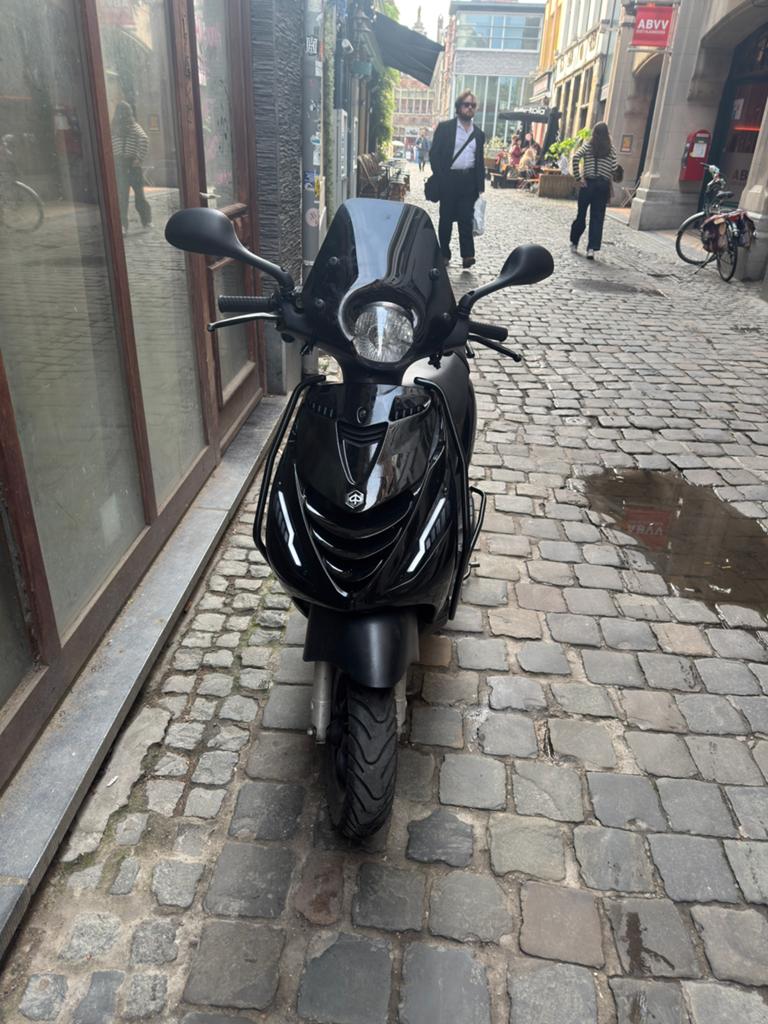Cours Piaggio Zip A, Vélos & Vélomoteurs, Scooters | Piaggio, Zip, 49 cm³, Comme neuf, Enlèvement