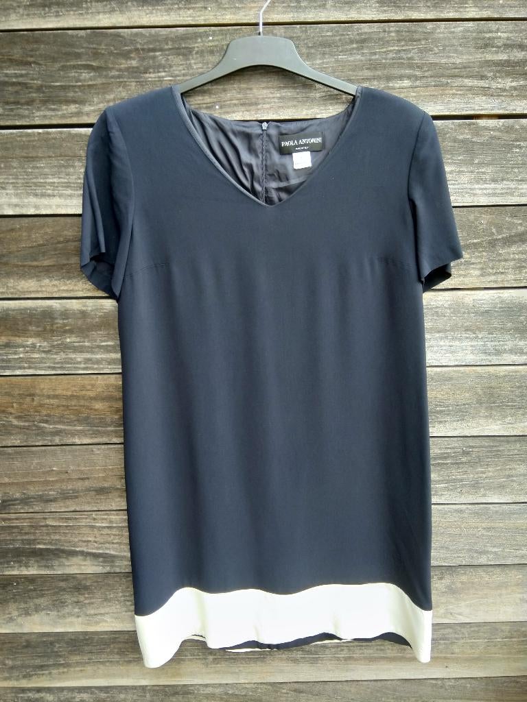 Donkerblauw en Wit Kleed In Maat 42/44. (Zie Uitleg)., Kleding | Dames, Blauw, Maat 42/44 (L), Ophalen of Verzenden, Knielengte