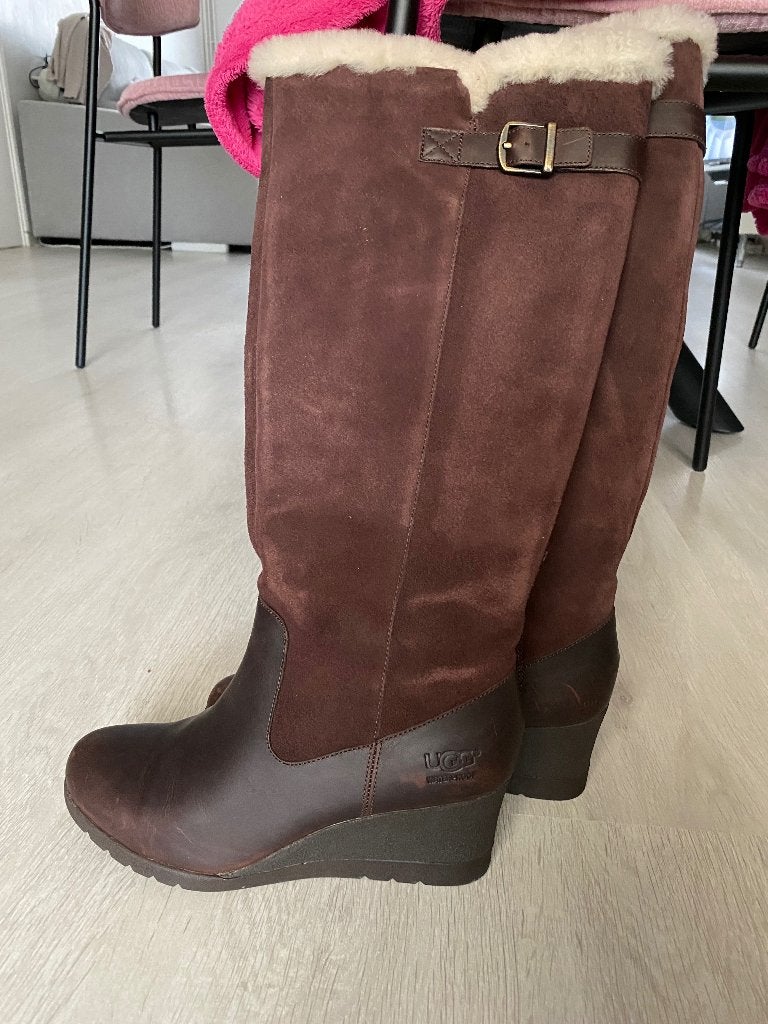 Bottes femmes UGG pointure 38, Ophalen