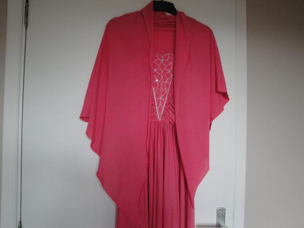 robe de soirée taille 38 en parfait état, Enlèvement, Comme neuf