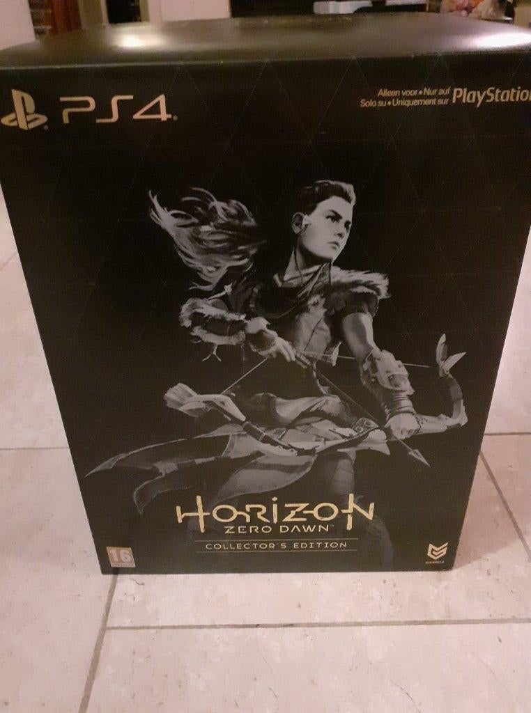 Horizon Zero Dawn Collectors Edition voor Ps4 /Ps5, Ophalen, 1 speler, Zo goed als nieuw, Role Playing Game (Rpg)