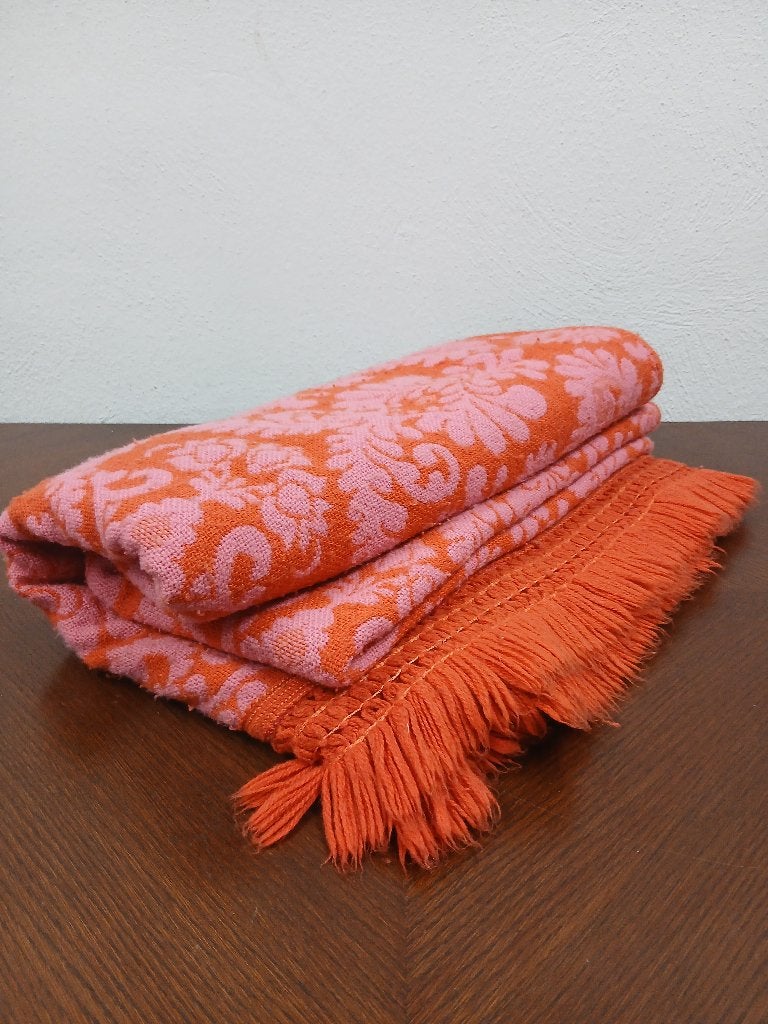 Prachtig groot vintage deken in oranje/roze bloemenpatroon, Maison & Meubles, Accessoires pour la Maison | Plaids & Couvertures