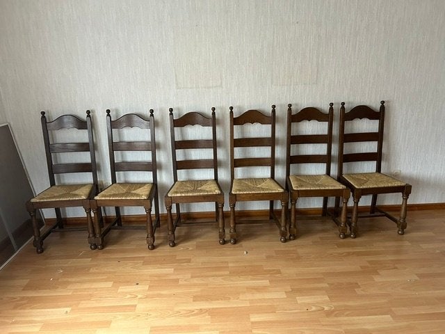 6 chaises en osier à récupérer à Halle, Enlèvement