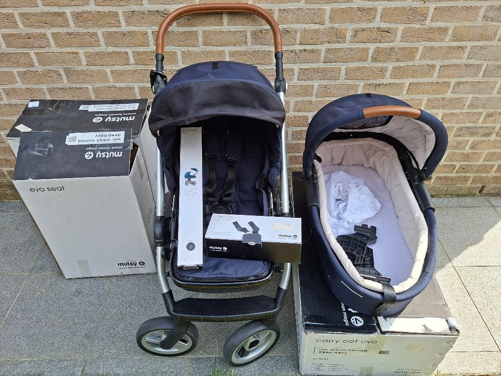 Kinderwagen - buggy - Mutsy Evo - set, Kinderen en Baby's, Kinderwagens en Combinaties, Ophalen, Gebruikt, Combiwagen, Met reiswieg
