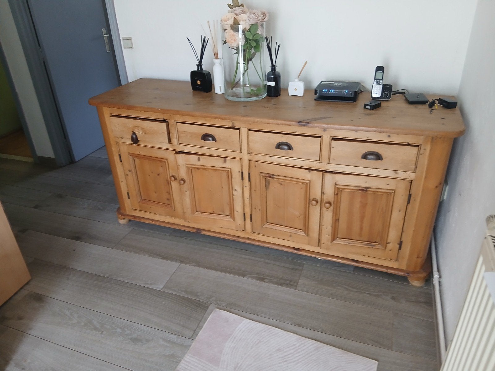 Meuble en bois 4 tiroirs et 4 portes, Avec tiroir(s), 25 à 50 cm, Enlèvement, Utilisé