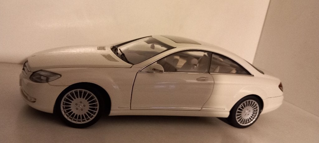 1/18 Mercedes-Benz CL500 W216 Coupé 2006 AUtoart, Hobby en Vrije tijd, Modelauto's | 1:18, Ophalen of Verzenden, Zo goed als nieuw