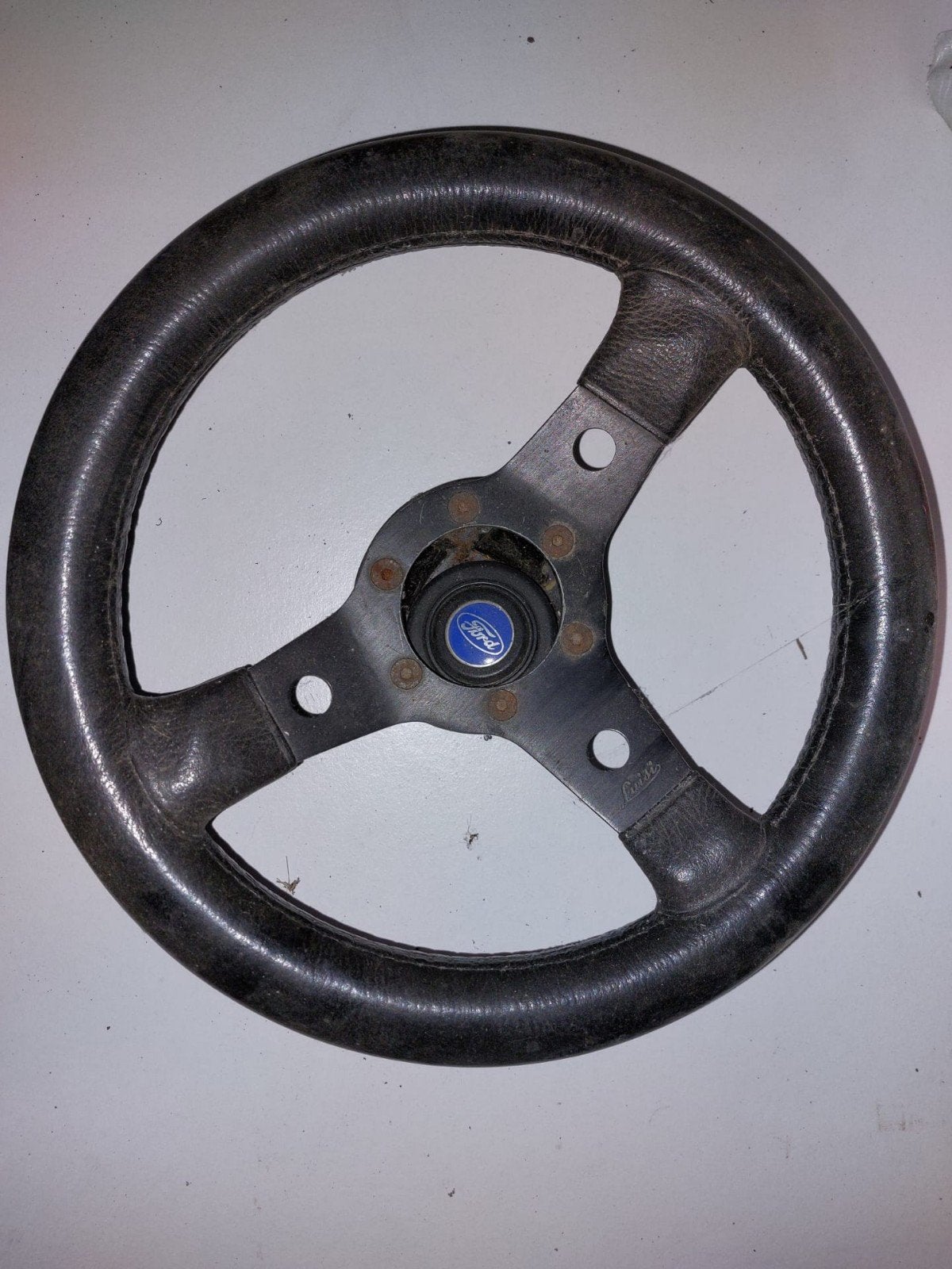 Volant sport Luisi Nibbio polyuréthane rayons noirs, Autos : Pièces & Accessoires, Commande, Enlèvement ou Envoi
