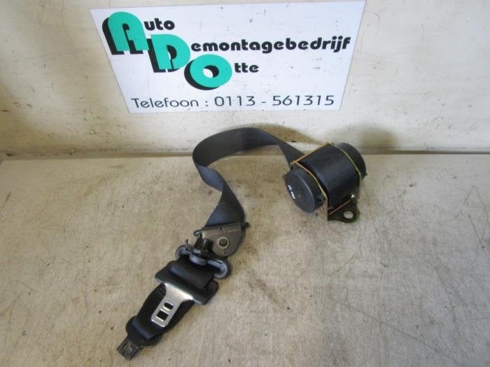 Ceinture de sécurité arrière centre d'un Ford C-Max (C-Ma, -, 3 mois de garantie, -, -