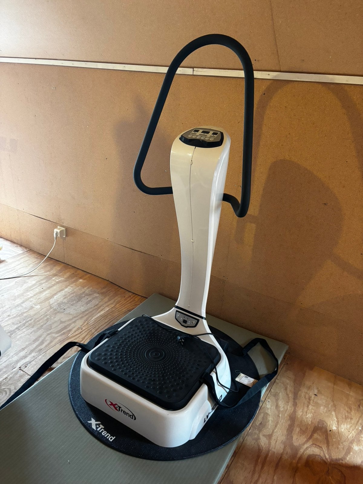 Trilplaat X-trend, Sports & Fitness, Appareils de fitness, Enlèvement, Comme neuf, Plaque vibrante