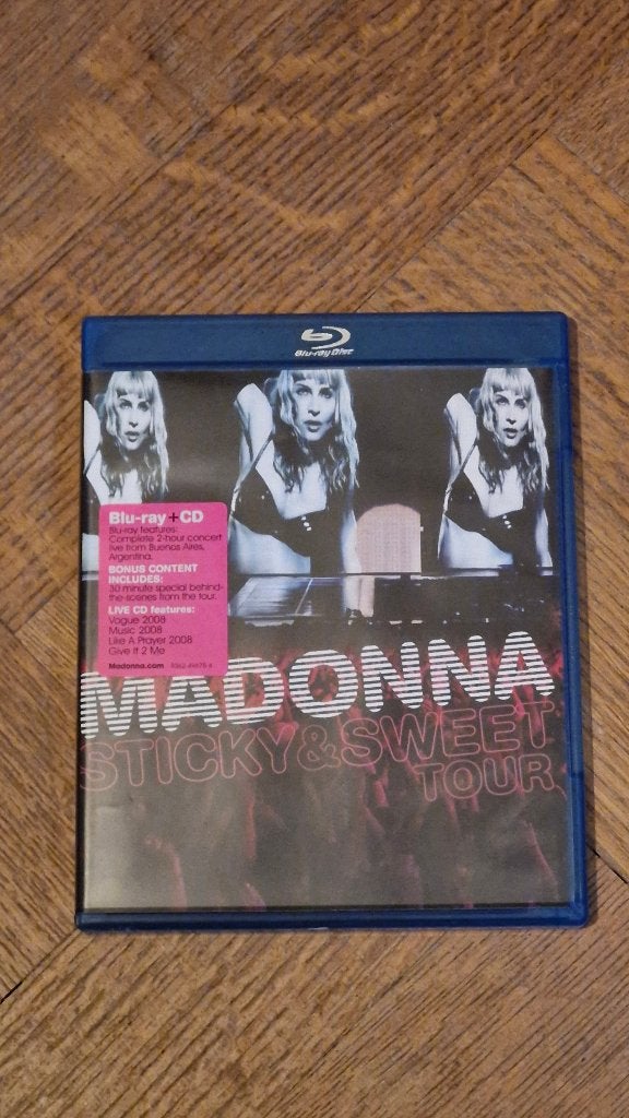 Bluray+cd „Madonna: Sticky & Sweet Tour”, Engels, Engels, Ophalen of Verzenden, Zo goed als nieuw