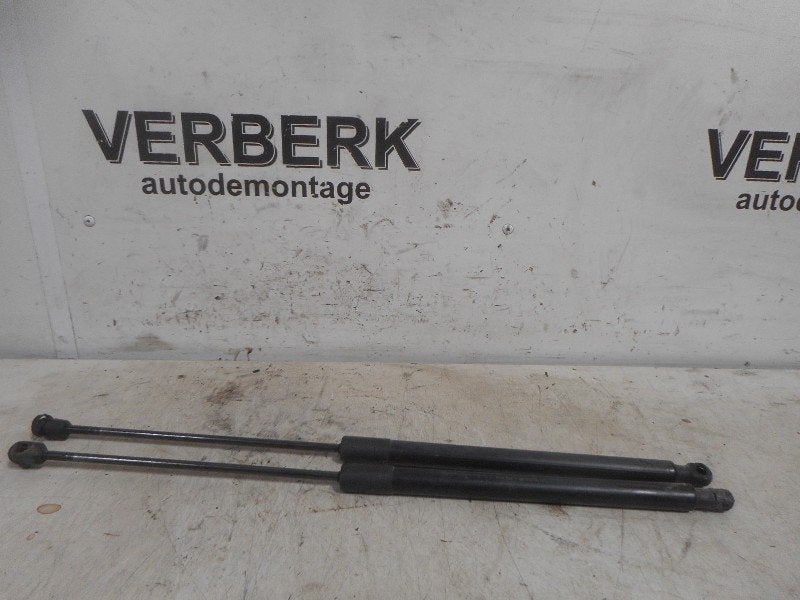VERIN A GAZ ENSEMBLE ARRIÈRE Focus 3 (bm51-a406a10-ad), Utilisé, Ford