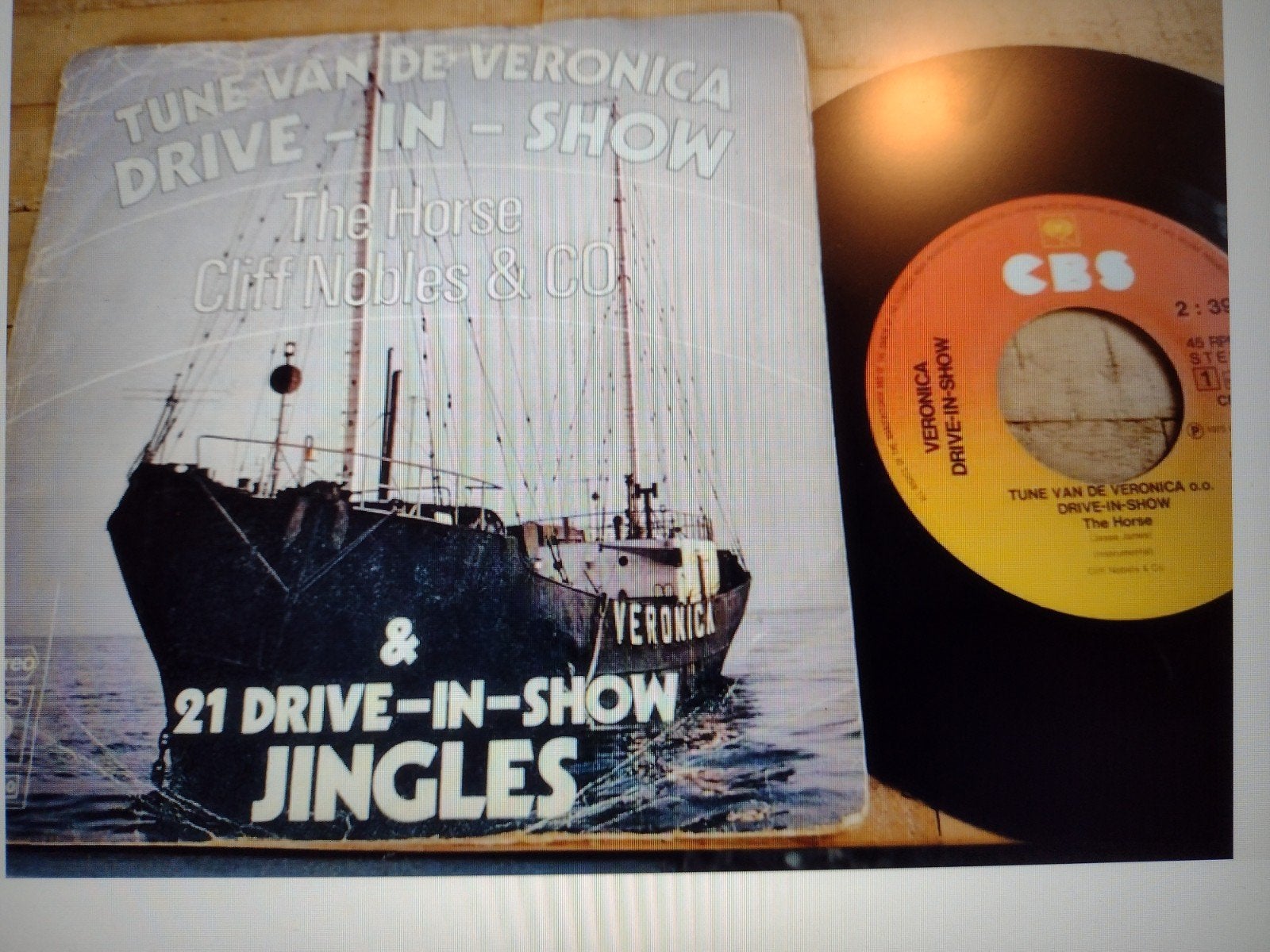 SINGLE: TUNE VAN DE VERONICA DRIVE IN SHOW+21 JINGLES (1975), Cd's en Dvd's, Gebruikt, 7 inch, Ophalen of Verzenden, Pop