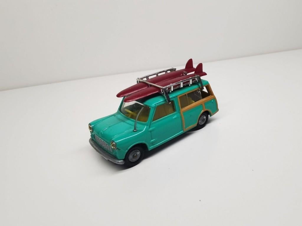 AUSTIN Mini Countryman "Surfing" 1966 1/43 CORGI TOYS NEUVE, Enlèvement ou Envoi, Neuf, Voiture, Corgi