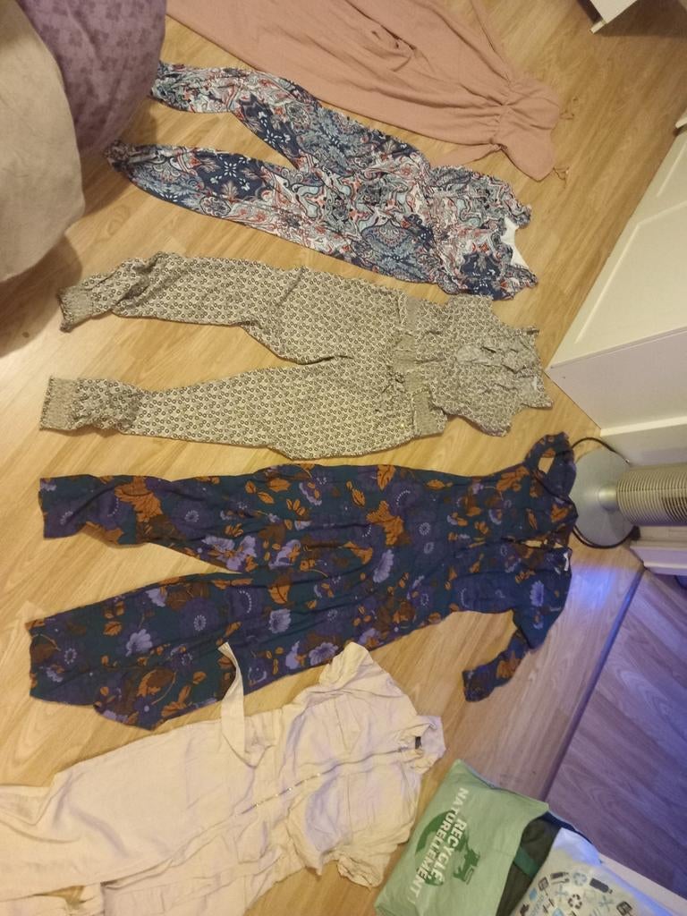 Lot de 6 combinaison 10€, Enlèvement ou Envoi