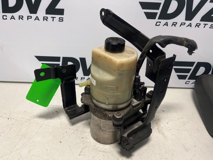Stuurbekrachtiging Pomp van een Ford Kuga, -, 3 mois de garantie, -, -