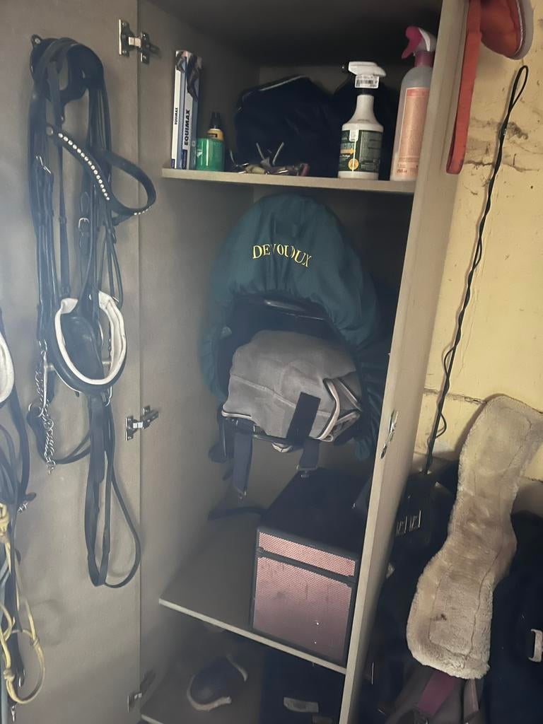 Armoire d’écurie, Enlèvement, Comme neuf