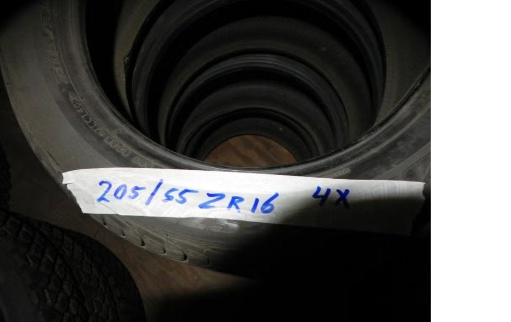 Banden 2 x 205x55 ZR 16 Porsche, Ophalen
