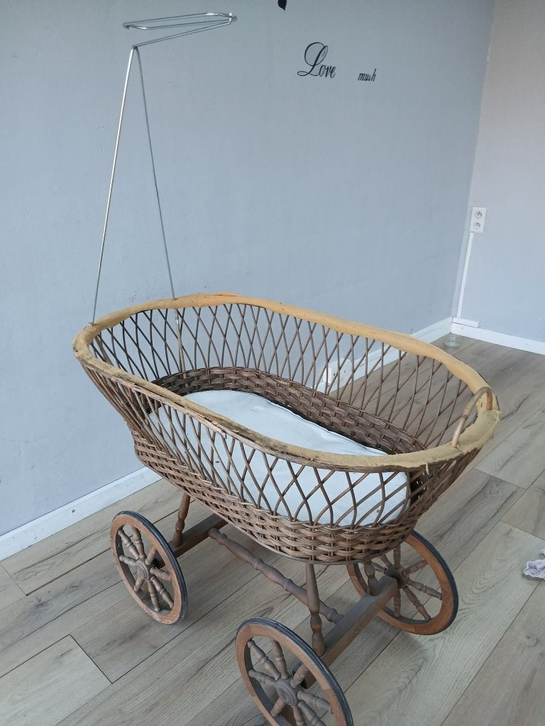 rieten wieg retro, Kinderen en Baby's, Ophalen, Gebruikt, Wieg