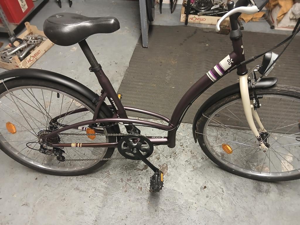 Vélo pour femmes B twin 26 à vendre 100 euros, Enlèvement, Vitesses