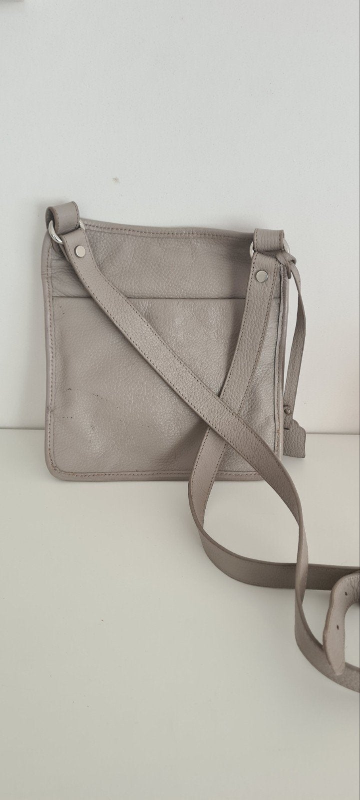 Echt leren crossbody tas – taupe/grijs van Mazarin, Bijoux, Sacs & Beauté, Sacs | Sacs Femme, Enlèvement