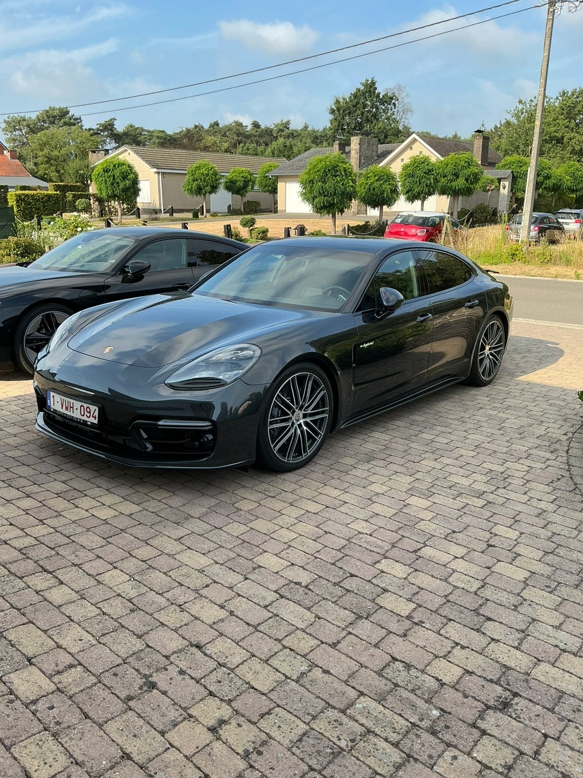 Porsche Panamera hybride full option, 600pk, nieuwstaat, Autos, Porsche, Particulier, Panamera, Caméra 360°, 4x4, ABS, Caméra de recul