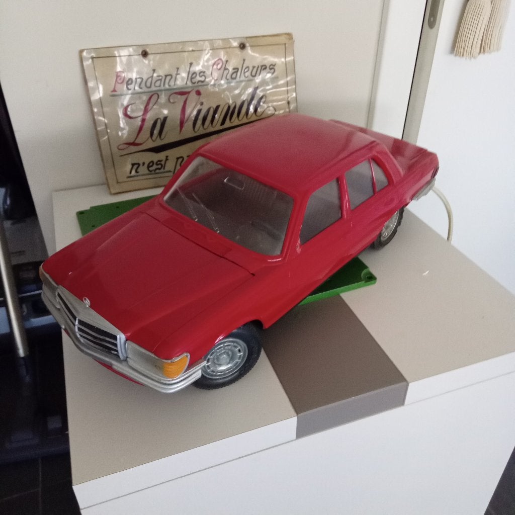 RICO MERCEDES 460 SE, Hobby en Vrije tijd, Modelauto's | Overige schalen, Verzenden