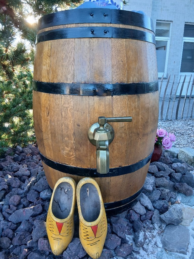 tuinbeeld & wijnvat & regenton & met bronzen kraan, Ophalen, Met kraantje, 150 liter of meer, Nieuw