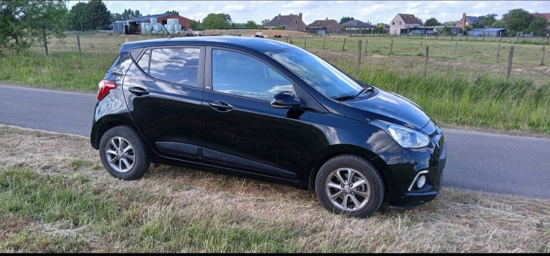 Hyundai I10 - benzine - 2017 - 23000 km !!, Auto's, Zwart, Zwart, Particulier, Te koop